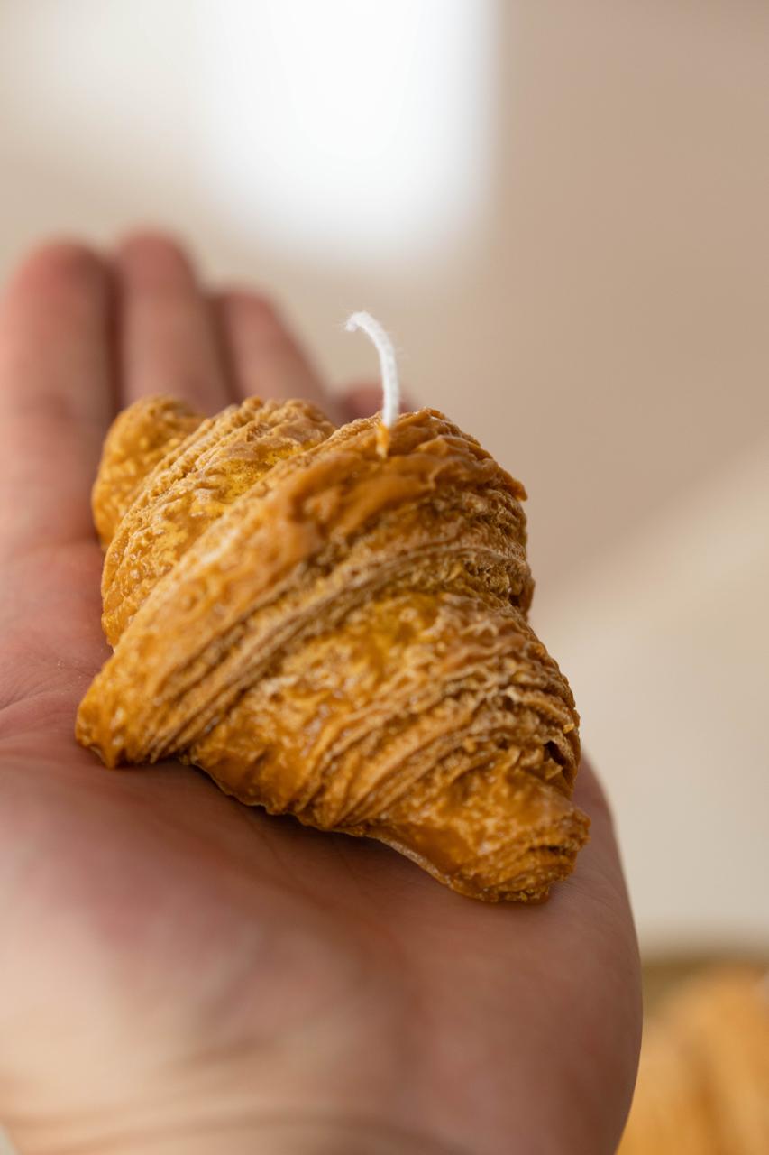 Croissant - Image 2
